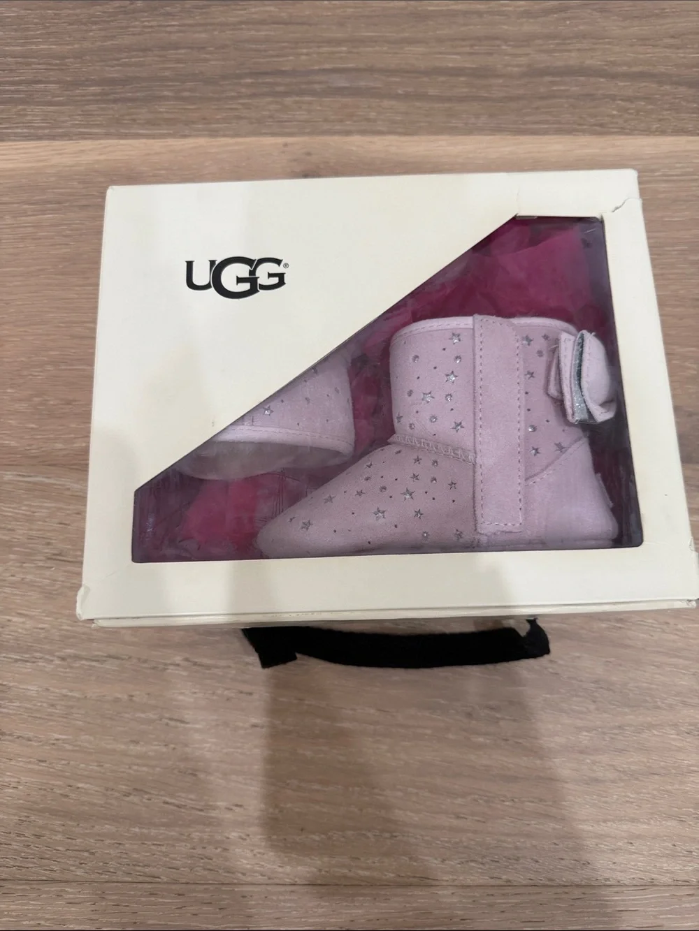 Brand new authentic UGG baby Light Pink Star-Embellished Booties with Bow